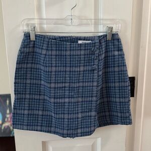 Fate navy blue plaid skort